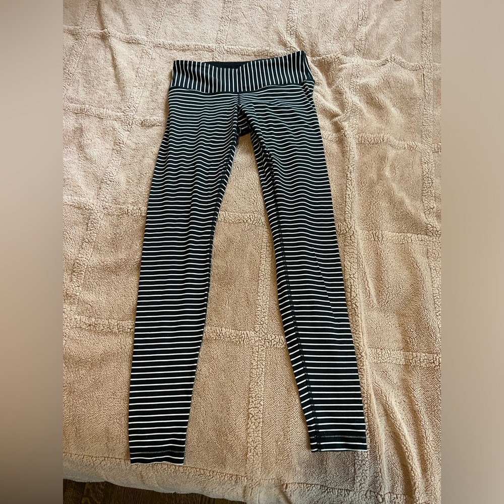 Lululemon wunder under striped legging 28”